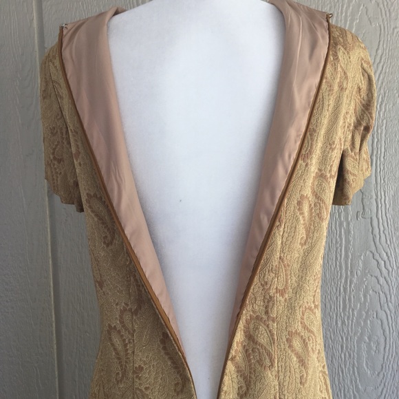 TRUE VINTAGE Gold Paisley 2PC Sheath & Jac… - Picture 7 of 10